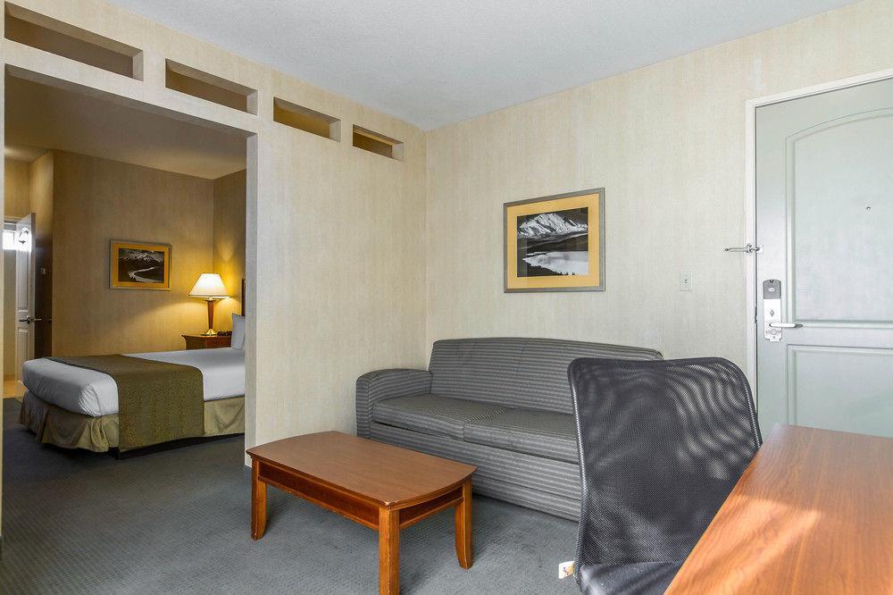 Hotel Quality & Wine Country 3*