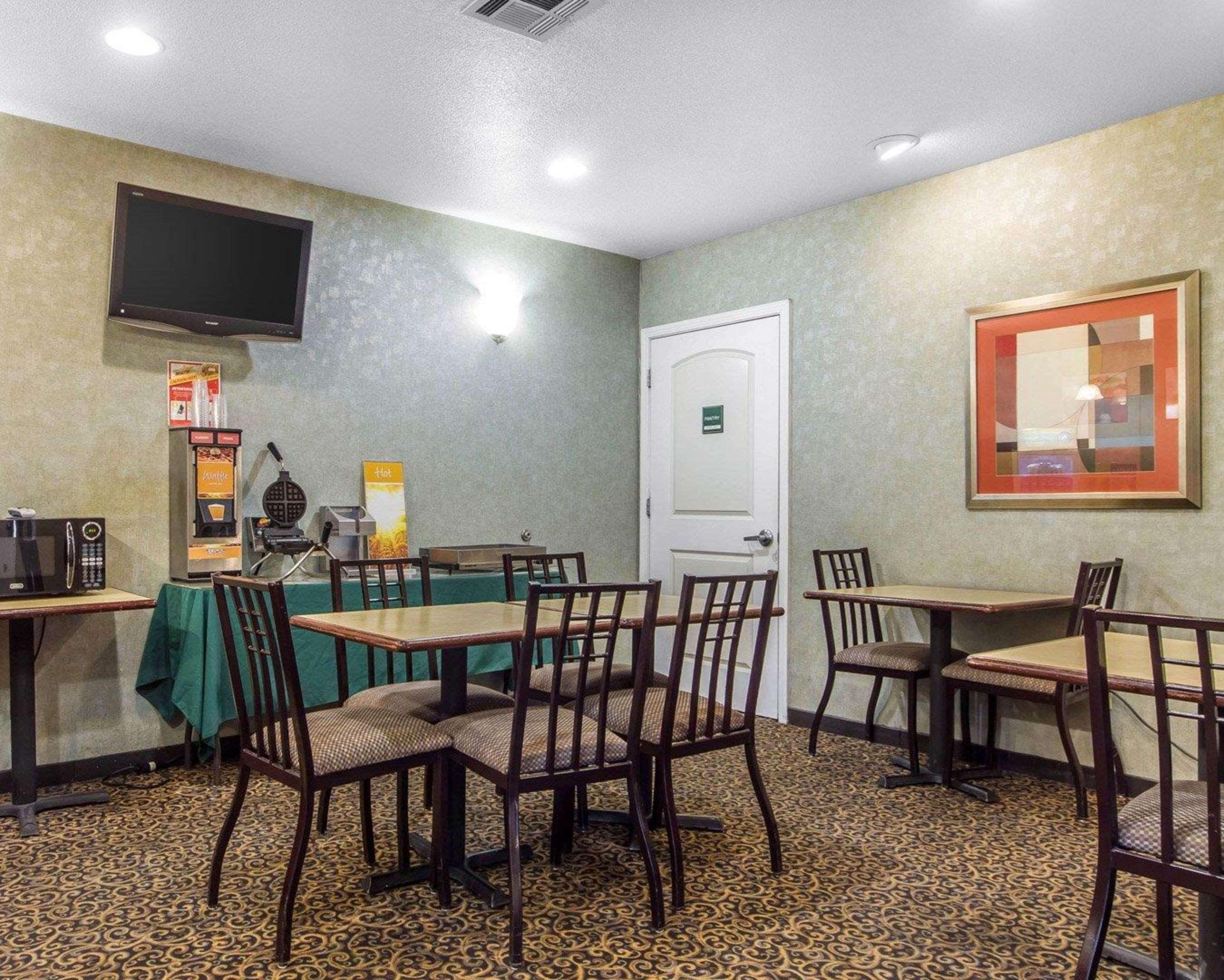 Quality & Wine Country Hotel 3*